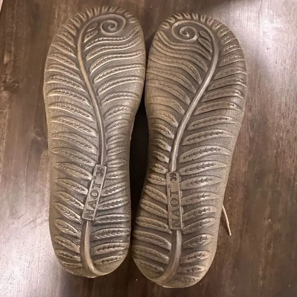 Naot Koru Timu/ 11147 Antique Brown/Toffee Brown Suede Leather Flats size 39 / 8